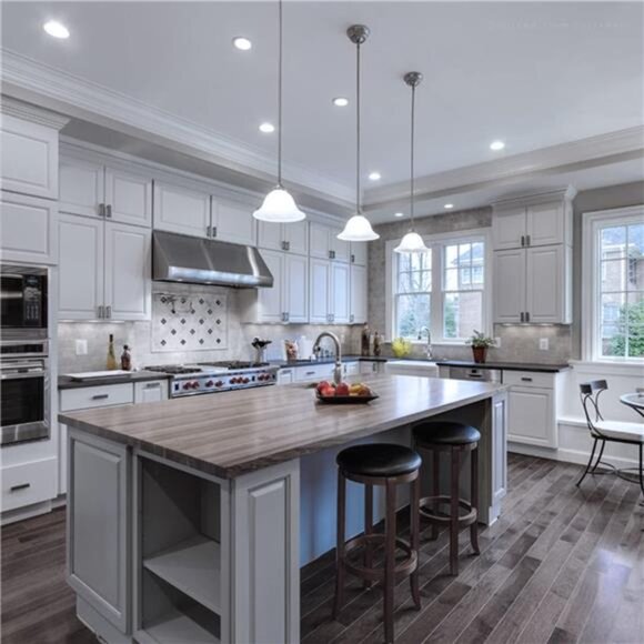 G25 LED Globe Bulb, for Bathroom Vanity or Mirror, 40W Equivalent 6W, Dimmable - Picture 13 of 14